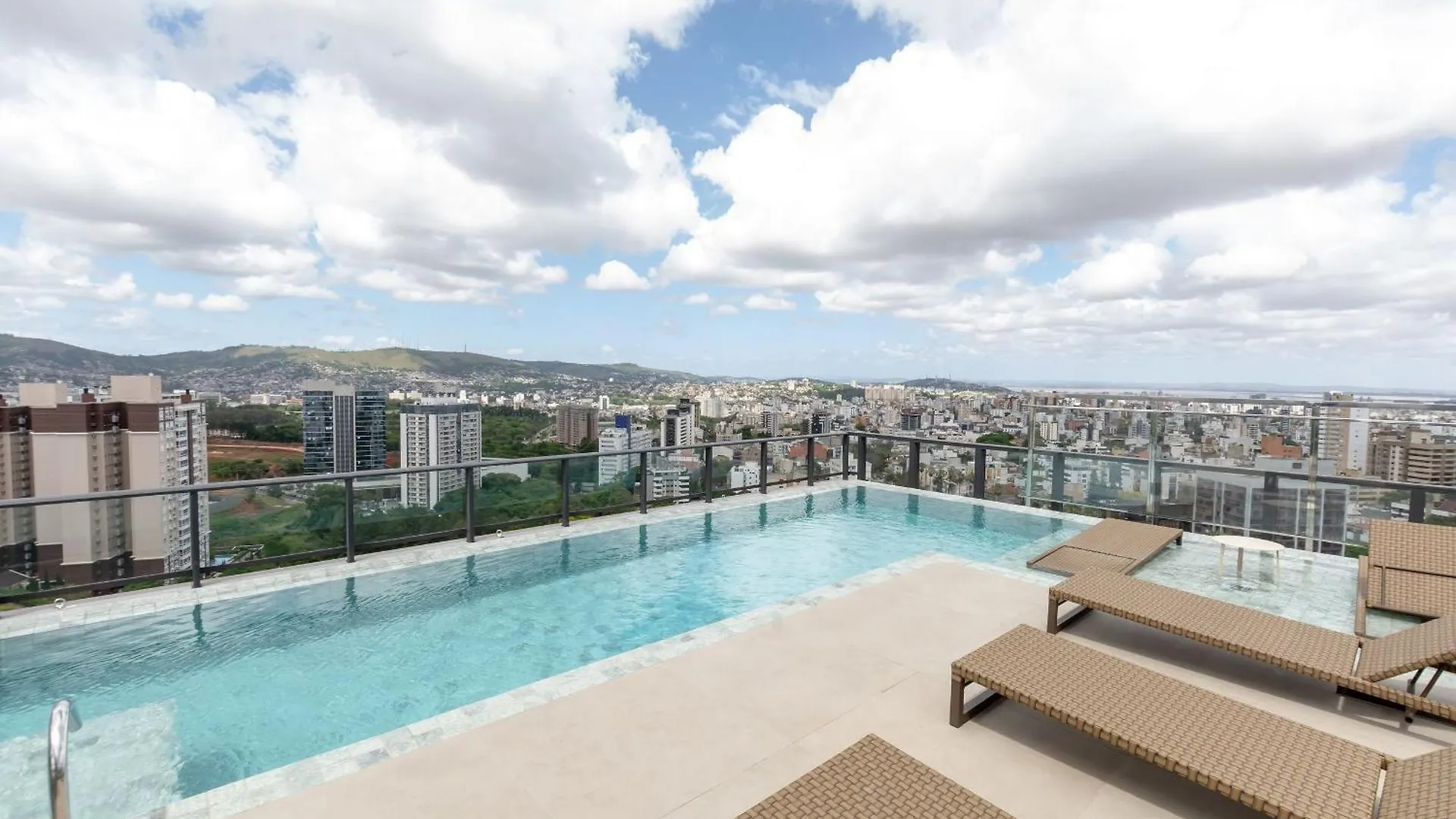 Apartment Vista Total Da Cidade Em Moradia Completa Porto Alegre Brazil
